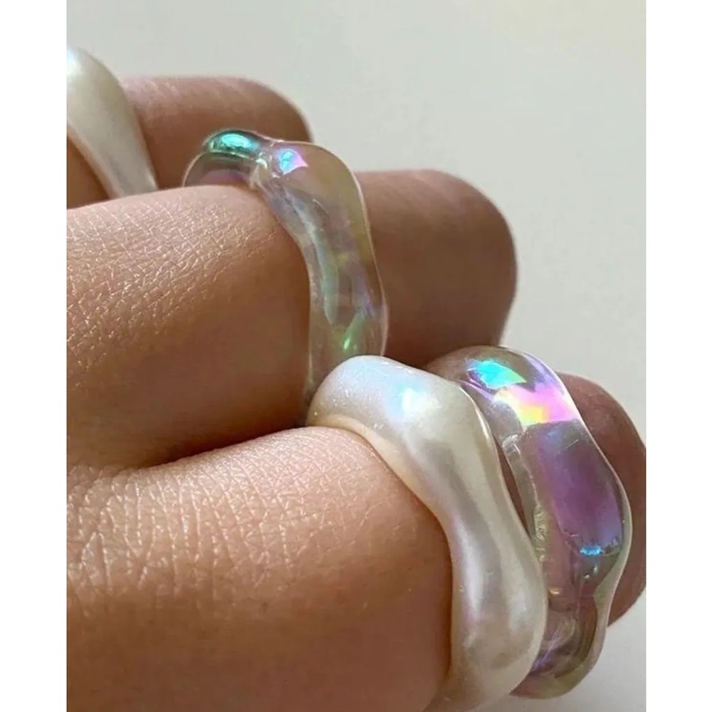 Gorgigi wave resin rings size 7 Elegant Iridescent and Pearl Ring Set